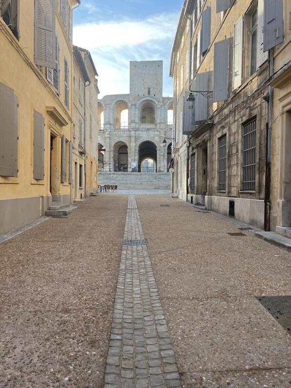 Arles Maison Petite Roquette Et Garage Eksteriør billede